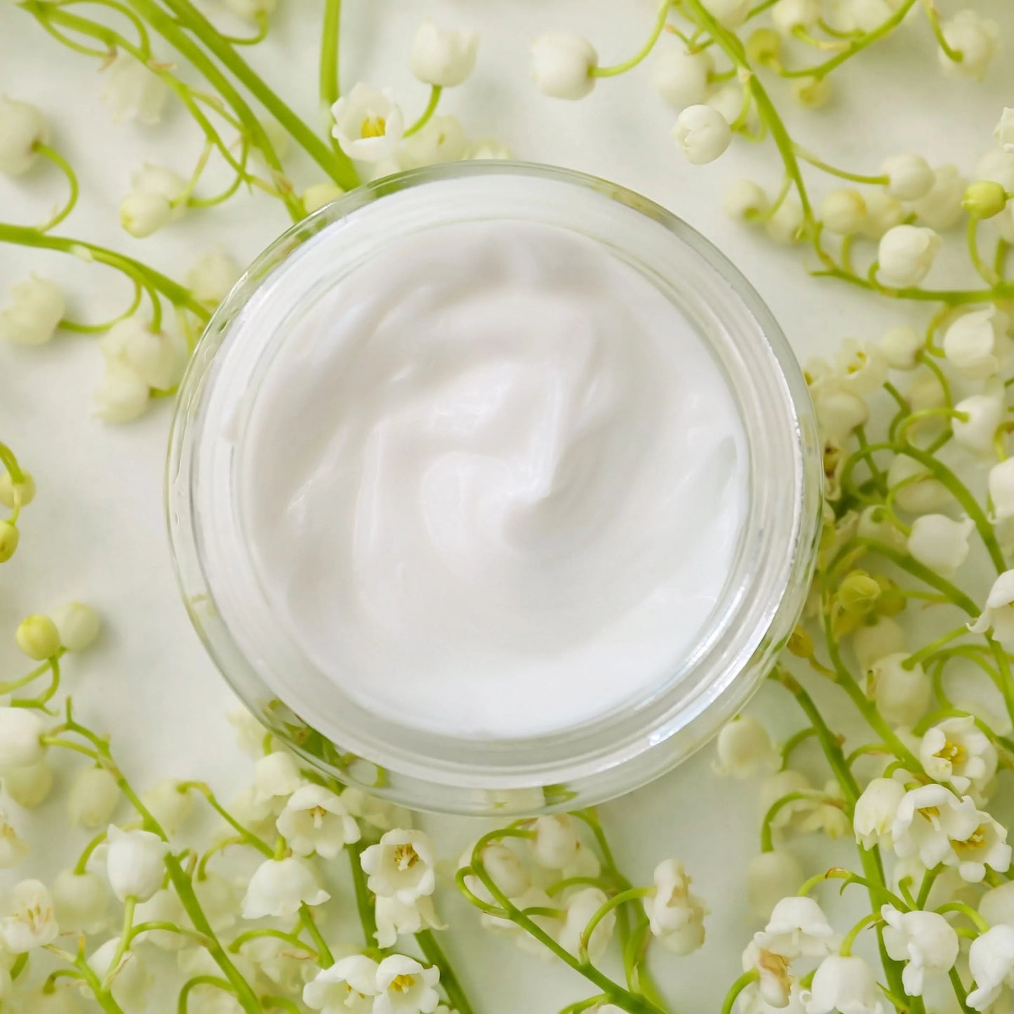Glow Boost and Anti Pigmentation Lotion (Moisturizer) Radiant Skin, Even Tone, Strong Barrier. Ideal for face and body.