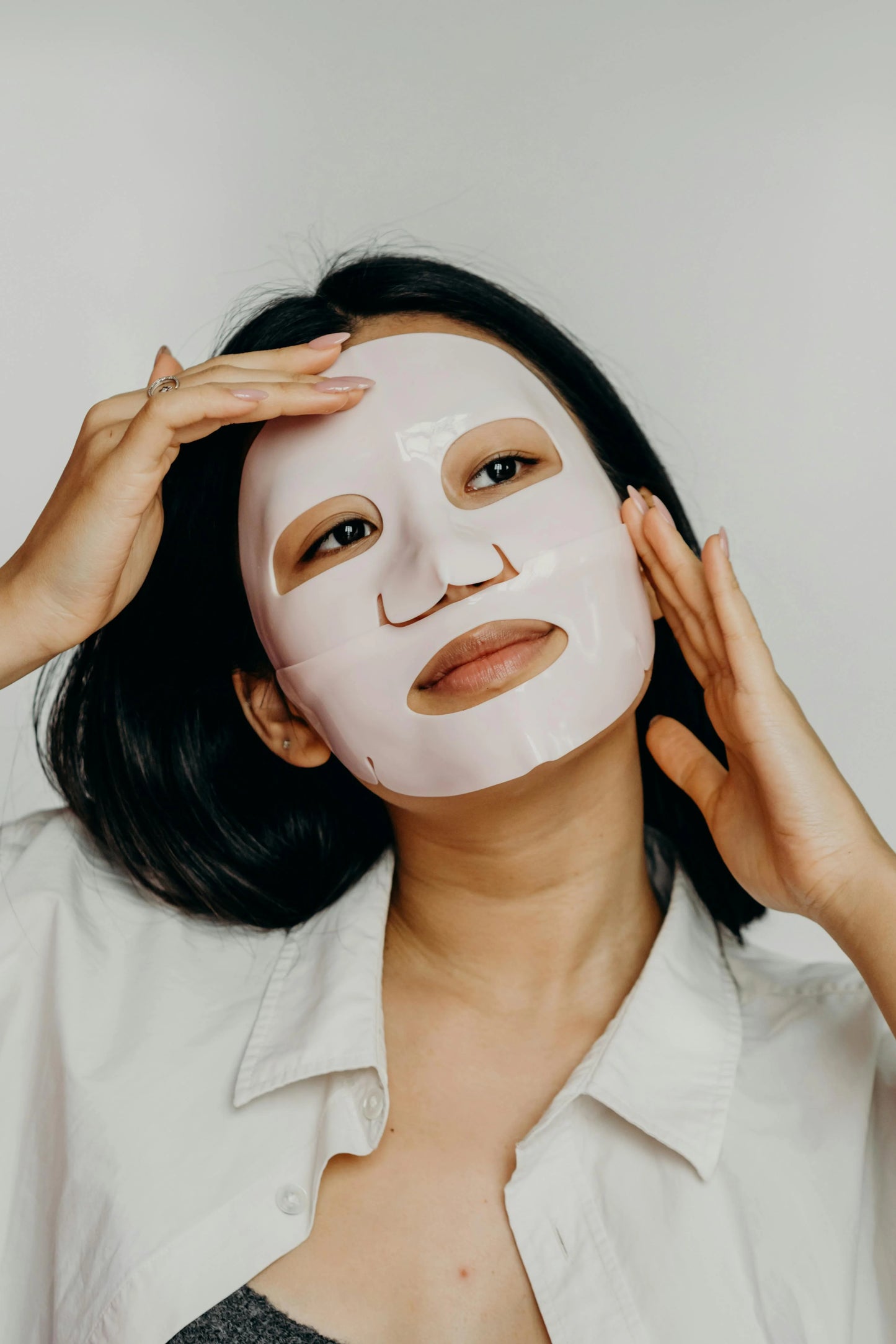 Instant Glow and Skin Brightening Mask pack of 1 (Bio collagen mask)